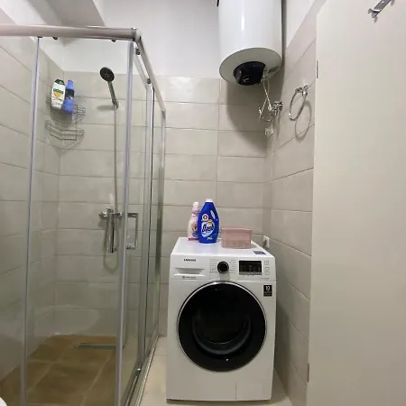 Apartment Cozy Apt In Mangalem21 Wifi/ac/netflix Tirana