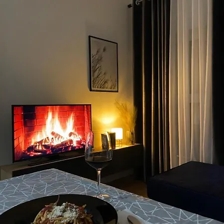 Cozy Apt In Mangalem21 Wifi/ac/netflix Tirana
