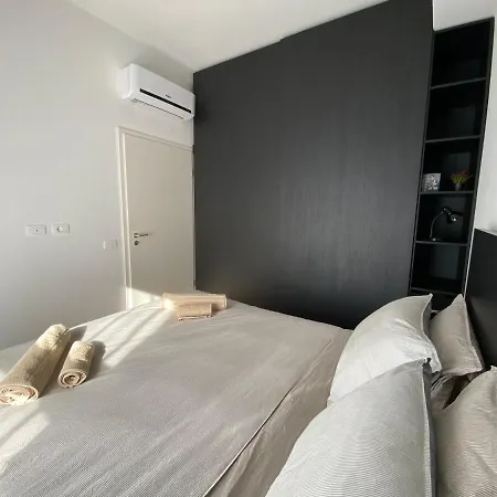 Cozy Apt In Mangalem21 Wifi/ac/netflix * Tirana