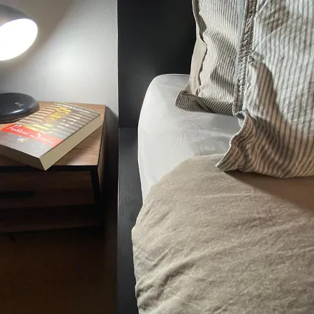 Apartment Cozy Apt In Mangalem21 Wifi/ac/netflix Tirana